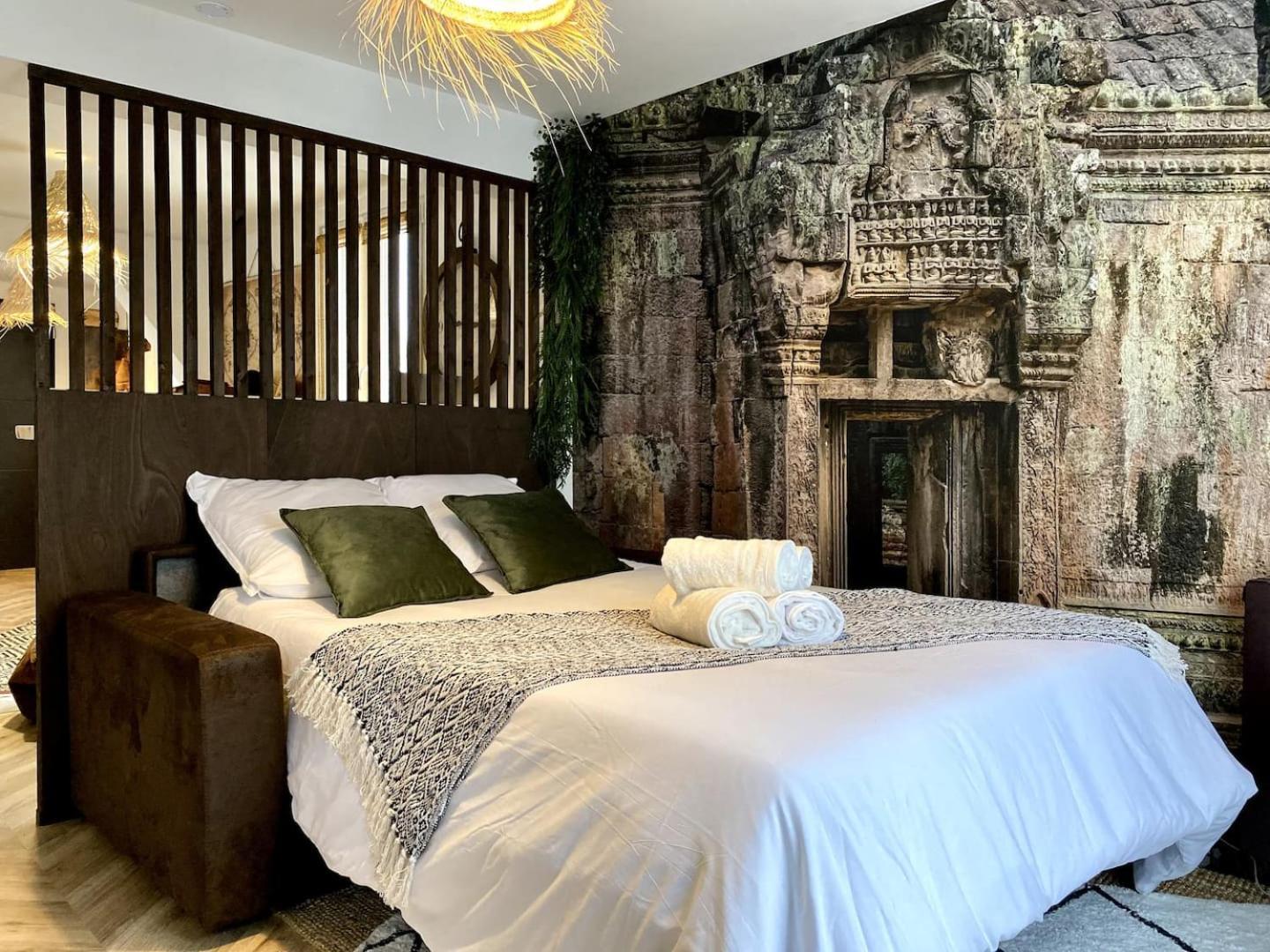 L'Expedition - Best Keys - Experience Unique - Deco Immersive - Lit Queen Size & Canape Convertible - Centre Ville - Netflix & Wifi Illimite - Check-In Autonome - Parking Gratuit Villeneuve-sur-Yonne Dış mekan fotoğraf